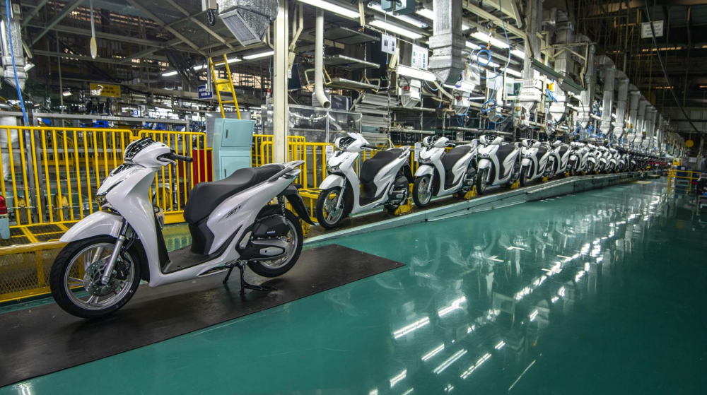 D&ograve;ng xe ga cao cấp Honda SH rất được kh&aacute;ch h&agrave;ng Việt săn đ&oacute;n