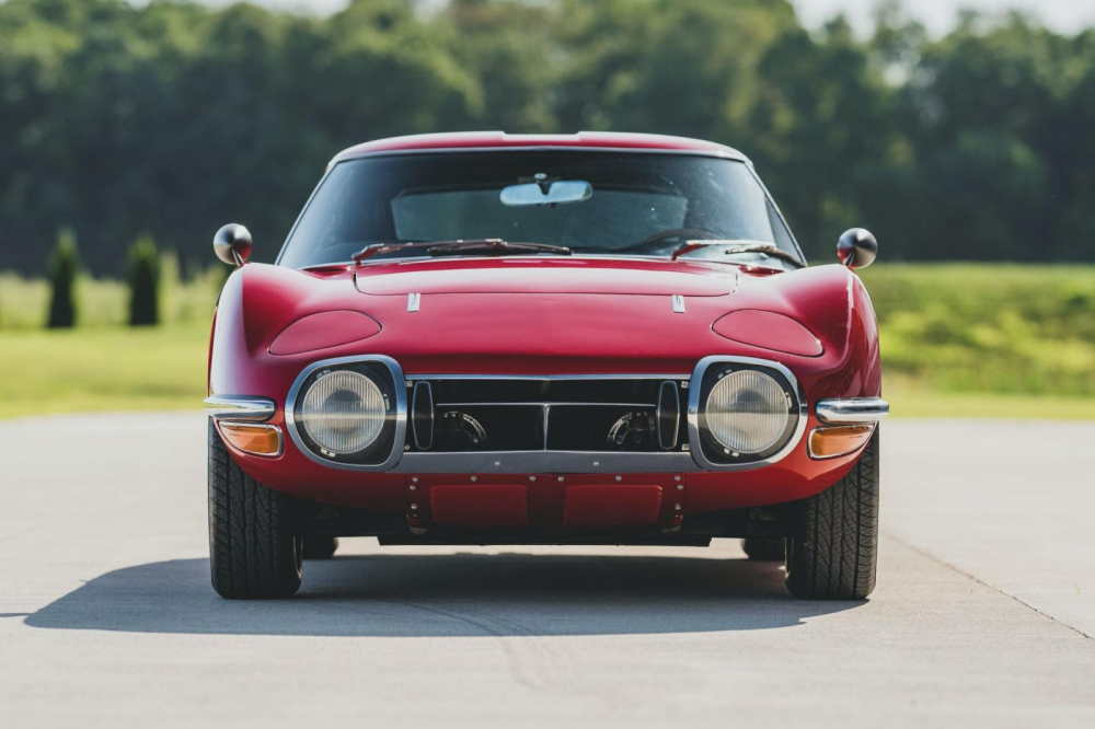 Trực diện đầu xe Toyota 2000GT 1967 Trực diện đầu xe Toyota 2000GT 1967