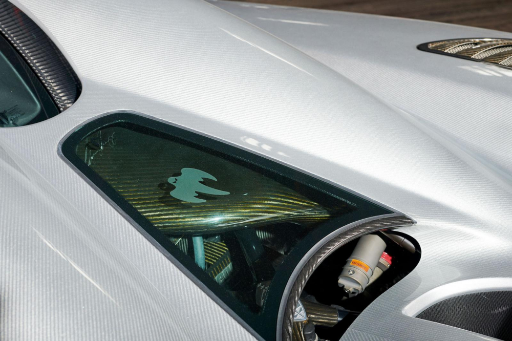 Koenigsegg CCXR Trevita chỉ sử dụng động cơ V8, dung t&iacute;ch 4.8 l&iacute;t