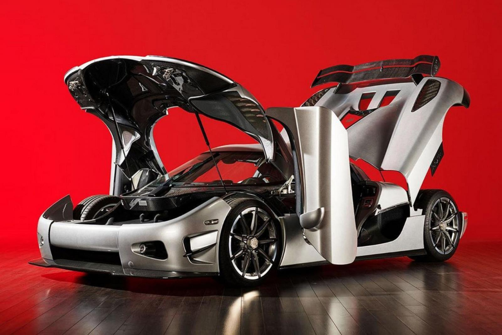 Để thu&ecirc; si&ecirc;u xe dệt kim cương Koenigsegg CCXR Trevita trong 5 năm bạn phải chi ra 33,4 tỷ đồng chưa bao gồm thuế v&agrave; tiền cọc 15,1 tỷ đồng