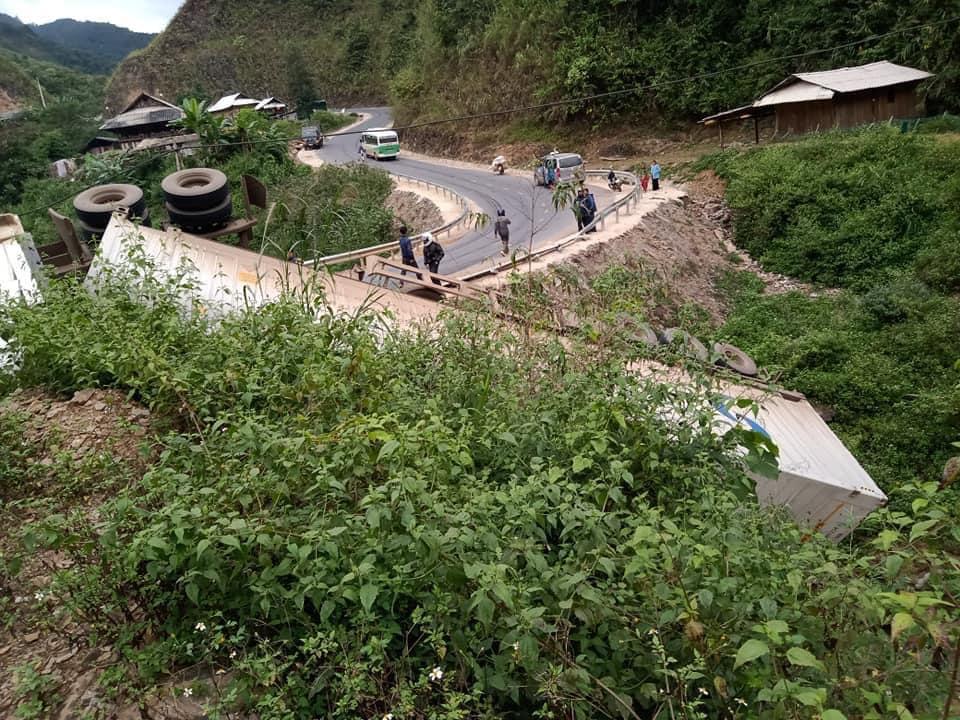Vụ tai nạn khiến nhiều người đi đường sợ hãi