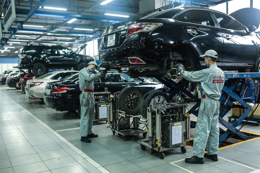 Toyota Việt Nam hỗ trợ thay dầu miễn phí và giảm giá 20% lọc dầu cho khách hàng dùng xe Toyota tại 6 tỉnh miền Trung Toyota Việt Nam hỗ trợ thay dầu miễn phí và giảm giá 20% lọc dầu cho khách hàng dùng xe Toyota tại 6 tỉnh miền Trung