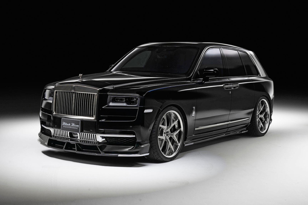 Phía trước của Rolls-Royce Cullinan Sports Line Black Bison Edition
