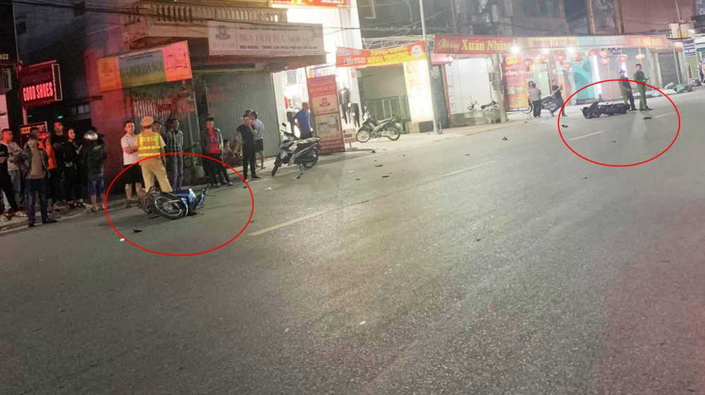 Người điều khiển xe Yamaha Exciter đã lấn làn khi ôm khúc cua dẫn đến tông vào chiếc xe máy Honda Wave chạy ngược lại