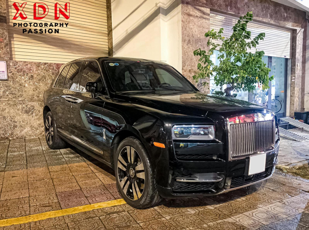 Rolls-Royce Cullinan hiện là 1 trong những chiếc SUV đắt đỏ bậc nhất trên thế giới