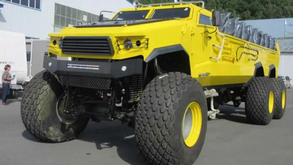 HJ ATV6 là một chiếc xe địa hình 6 bánh mang nguồn gốc Trung Quốc
