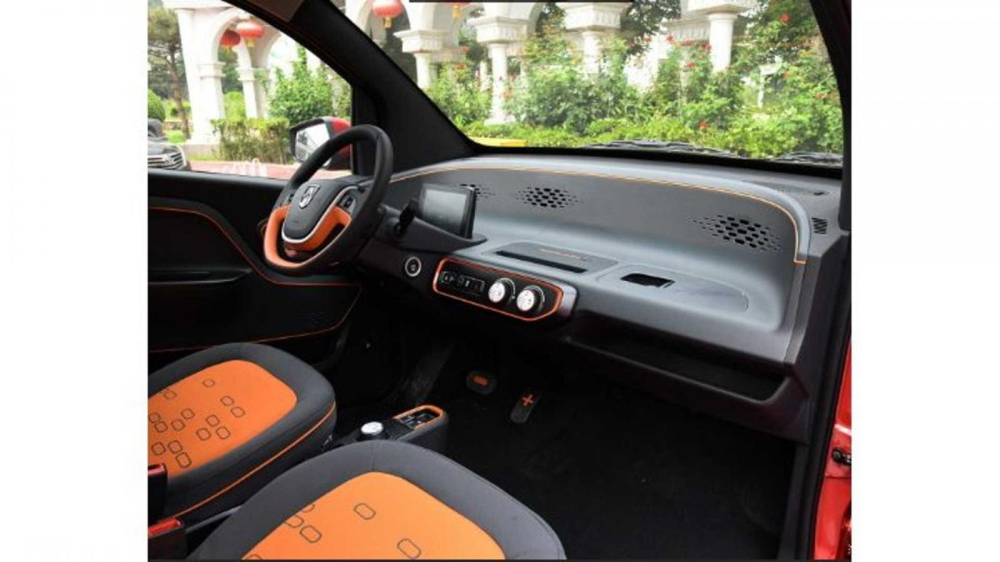 Nội thất của BJ01 trông cực đơn giản