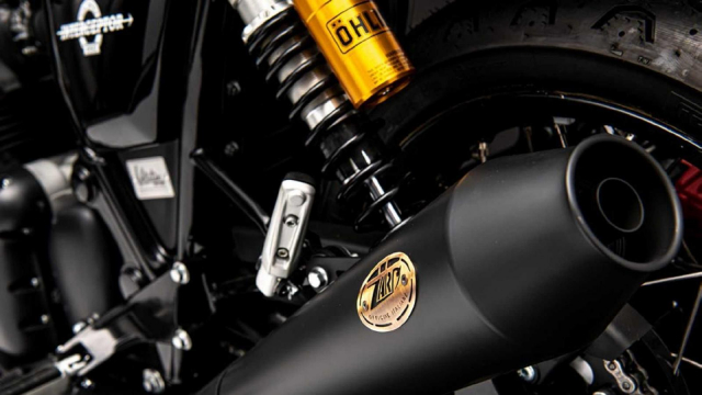 G&oacute;i độ sẵn với phuộc Ohlins, p&ocirc; Zard tr&ecirc;n xe