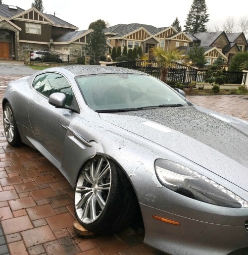 Chiếc Aston Martin DB9 của c&ocirc; Lưu