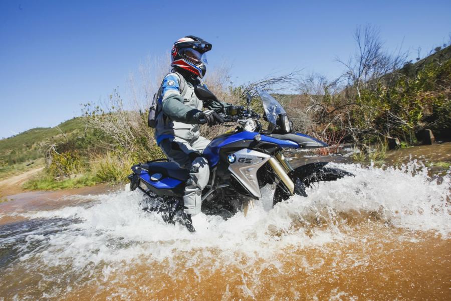 Những điểm lưu ý đặc biệt khi di chuyển off-road với xe Adventure