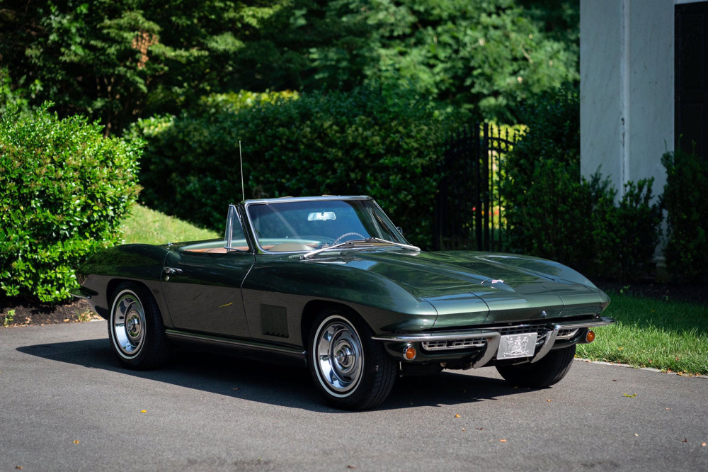 Chiếc Chevrolet Corvette Stingray đời 1967 của Tổng thống đắc cử Joe Biden Chiếc Chevrolet Corvette Stingray đời 1967 của Tổng thống đắc cử Joe Biden