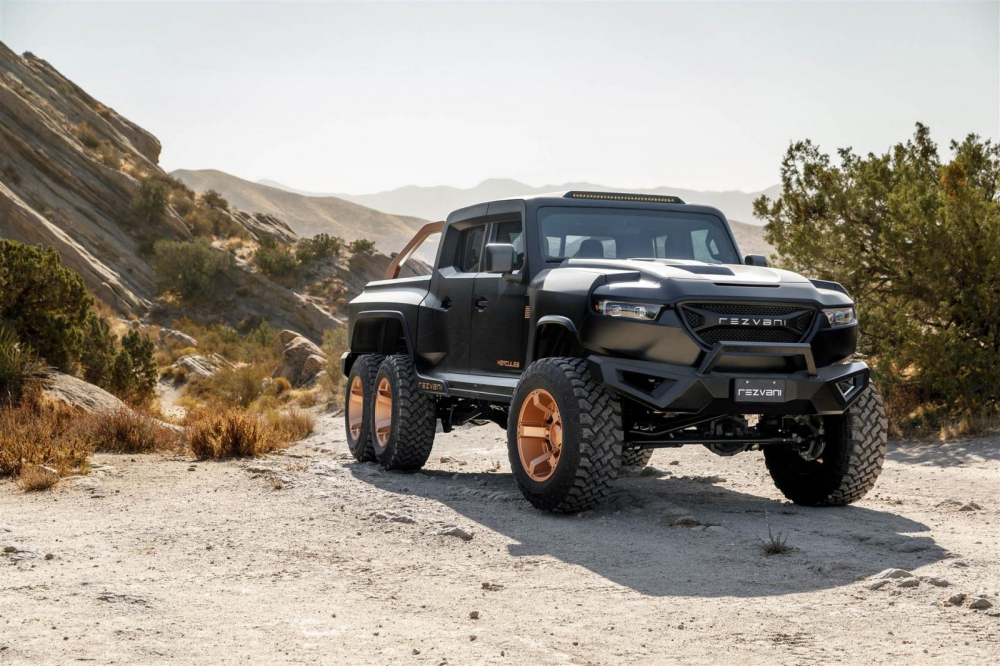 Cận cảnh thiết kế đầu xe của Rezvani Hercules 6×6 Cận cảnh thiết kế đầu xe của Rezvani Hercules 6×6