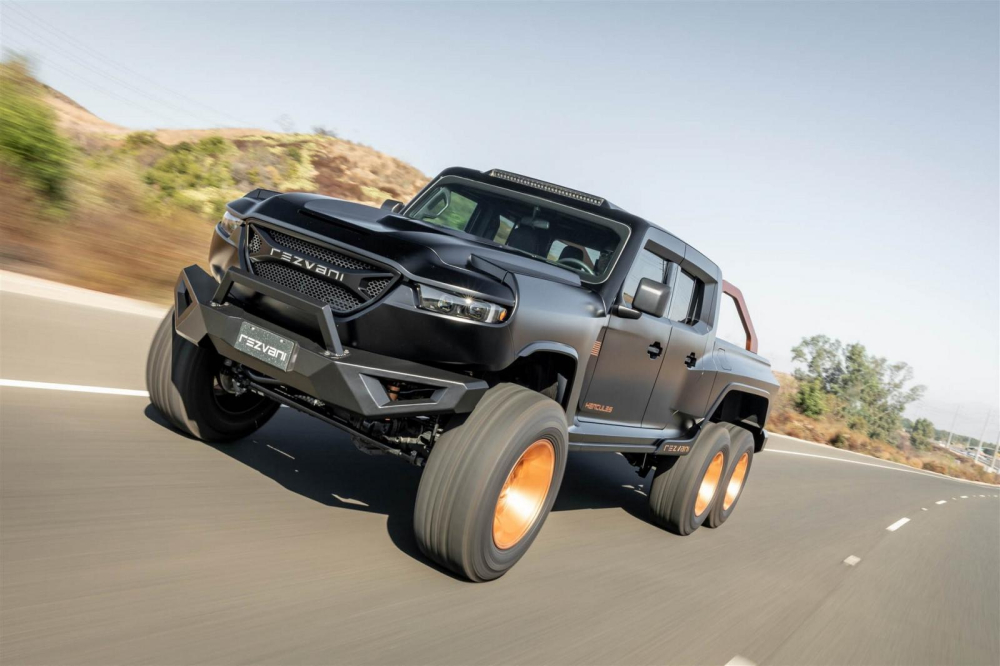 Rezvani Hercules 6×6 có giá từ 225.000 USD Rezvani Hercules 6×6 có giá từ 225.000 USD