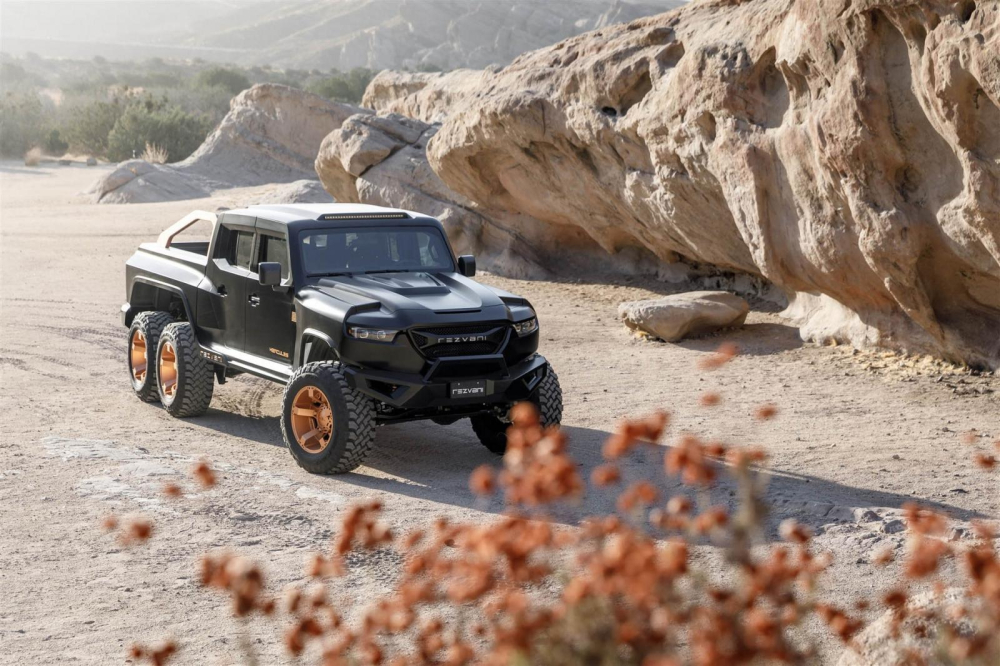 Rezvani Hercules 6×6 có cả phiên bản bọc thép chống đạn Rezvani Hercules 6×6 có cả phiên bản bọc thép chống đạn