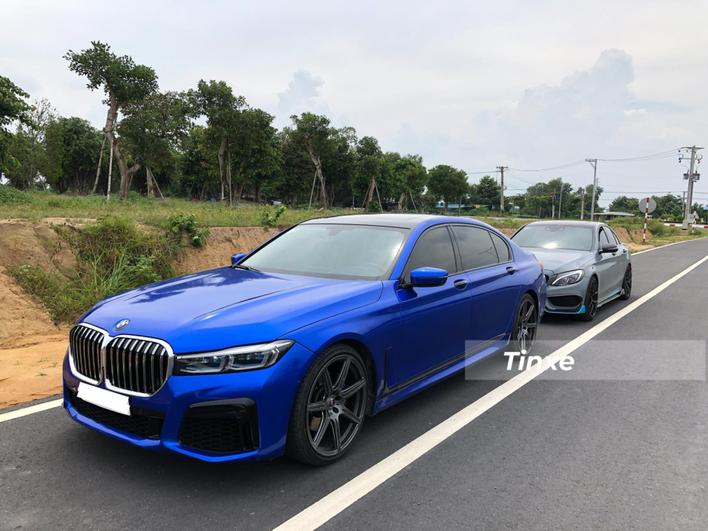 Chiếc BMW 740Li 2015 độ phi&ecirc;n bản 2020 được chủ nh&acirc;n cho thay &aacute;o mới sau qu&aacute; tr&igrave;nh độ