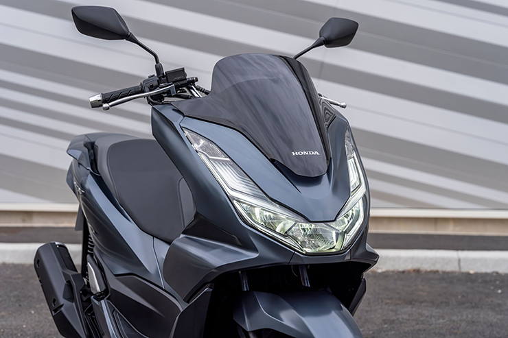 Mặt đèn pha mới trên PCX 125 2021 Mặt đèn pha mới trên PCX 125 2021