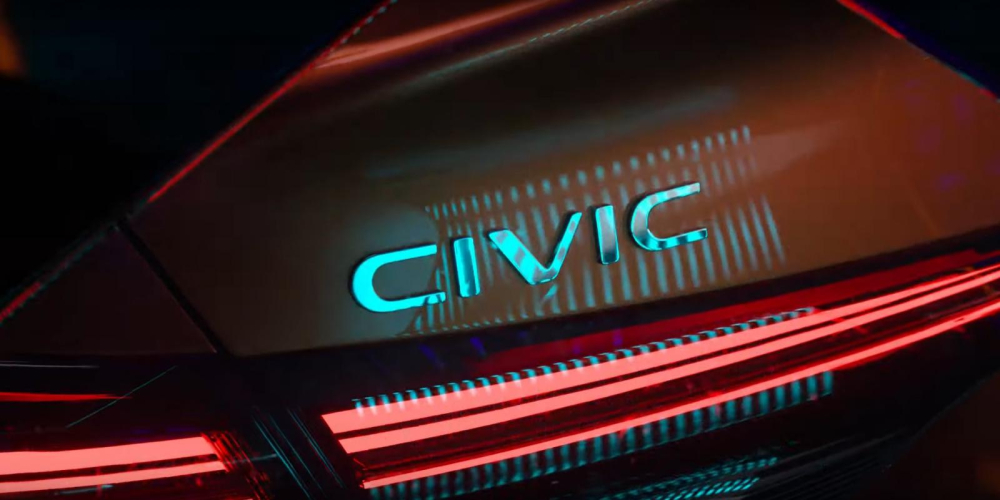 Tem nổi Civic được đẩy l&ecirc;n tr&ecirc;n cụm đ&egrave;n hậu