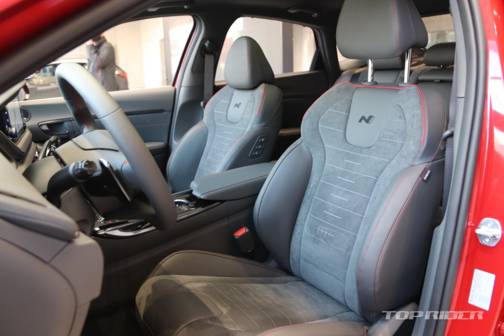 Ghế trước của Hyundai Sonata N Line 2021