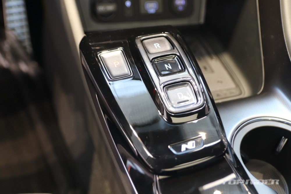 Cụm điều khiển trung tâm của Hyundai Sonata N Line 2021