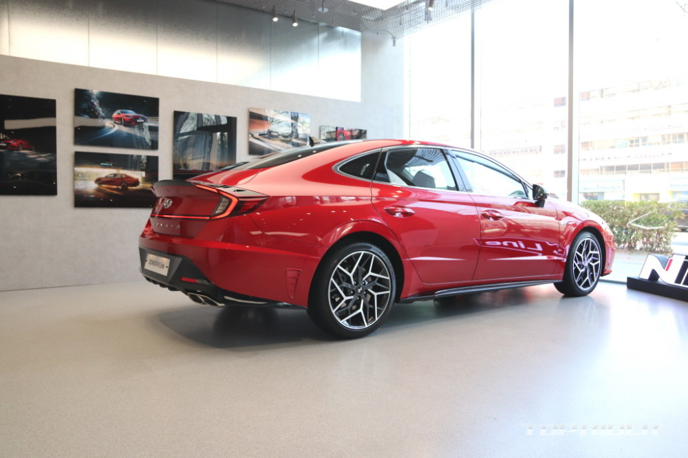 Hyundai Sonata N Line 2021 có thể tăng tốc từ 0-100 km/h trong 6,5 giây