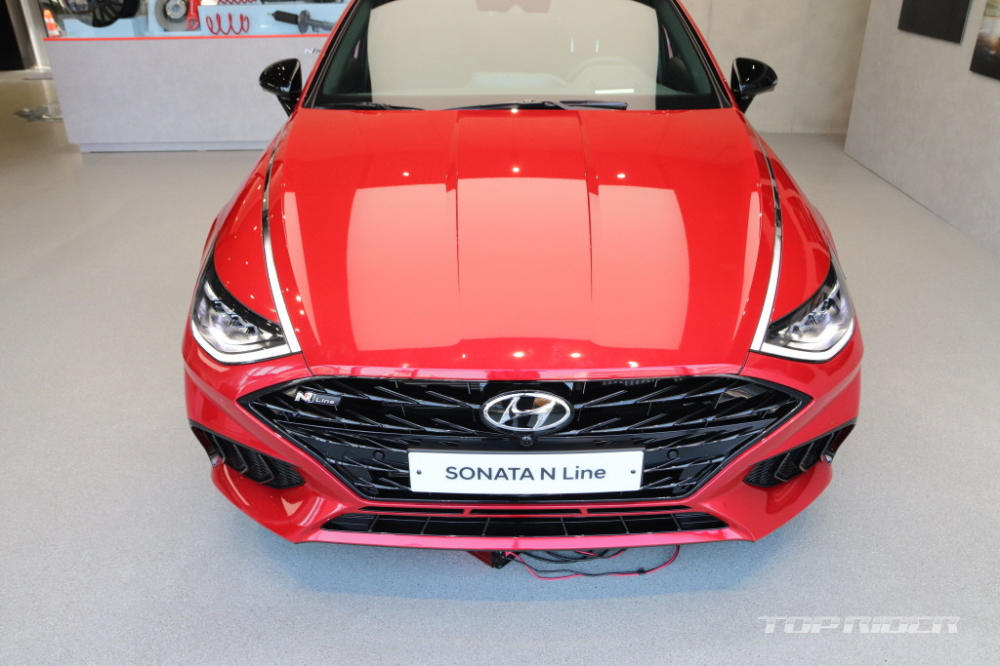 Cận cảnh đầu xe của Hyundai Sonata N Line 2021