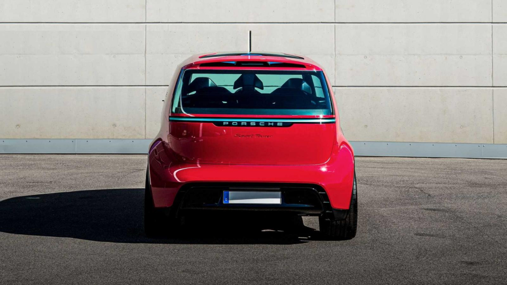 Đu&ocirc;i xe&nbsp;Porsche&nbsp;Vision Renndienst