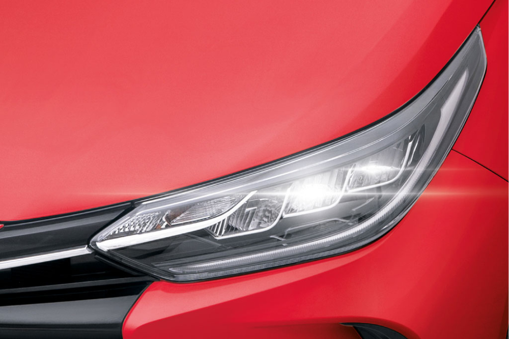 Cận cảnh đ&egrave;n hậu với 3 b&oacute;ng LED của Toyota Vios 2020
