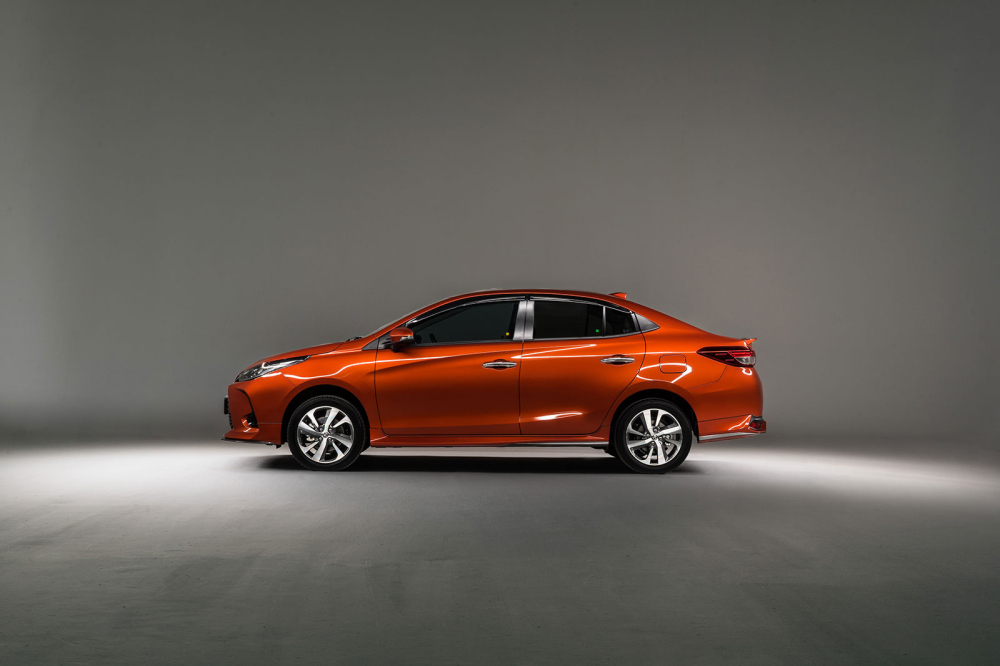 Toyota Vios 2020 nhìn từ bên sườn