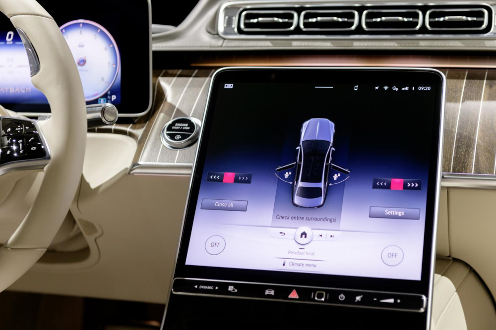 Mercedes-Maybach S-Class 2021 rất tiện nghi