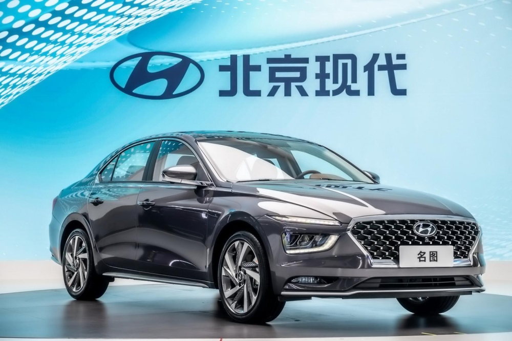 Hyundai Mistra 2021 có hệ thống đèn phía trước khá lạ mắt Hyundai Mistra 2021 có hệ thống đèn phía trước khá lạ mắt