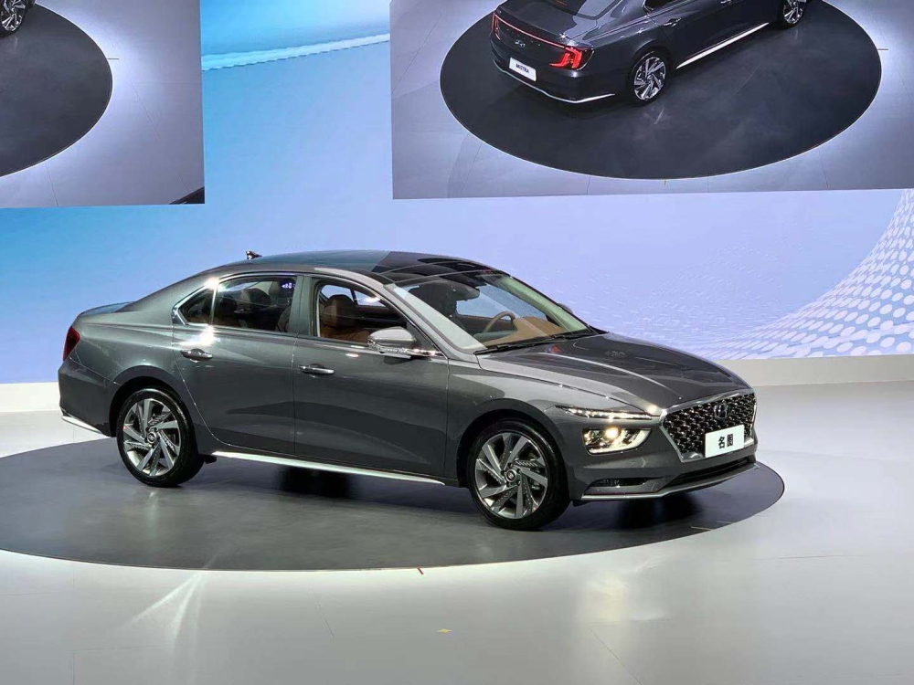 Hyundai Mistra 2021 có kích thước nhỏ hơn Sonata Hyundai Mistra 2021 có kích thước nhỏ hơn Sonata