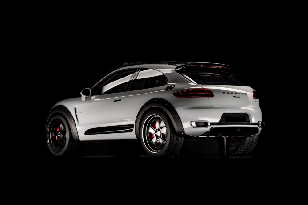 Phía sau của Porsche Macan Vision Safari Phía sau của Porsche Macan Vision Safari