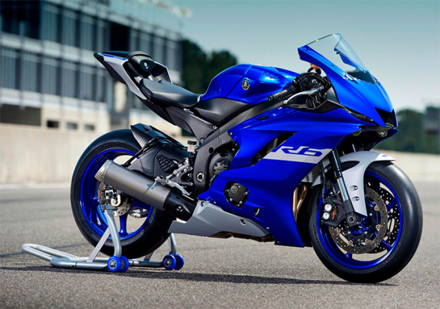 Phi&ecirc;n bản Yamaha R6 hiện tại kh&ocirc;ng đ&aacute;p ứng được ti&ecirc;u chuẩn Euro5