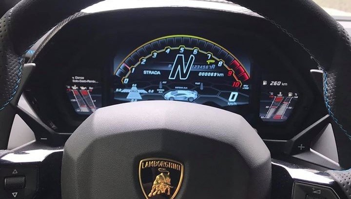  Cụm đồng hồ đẹp mắt của siêu xe Lamborghini Aventador SVJ