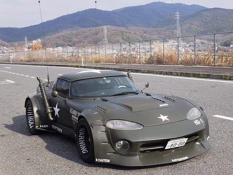 Chiếc Dodge Viper cực độc này đến từ Nhật Bản Chiếc Dodge Viper cực độc này đến từ Nhật Bản