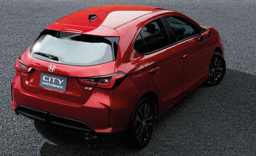 Honda City Hatchback 2021 bản RS với nhiều chi tiết ngoại thất màu đen