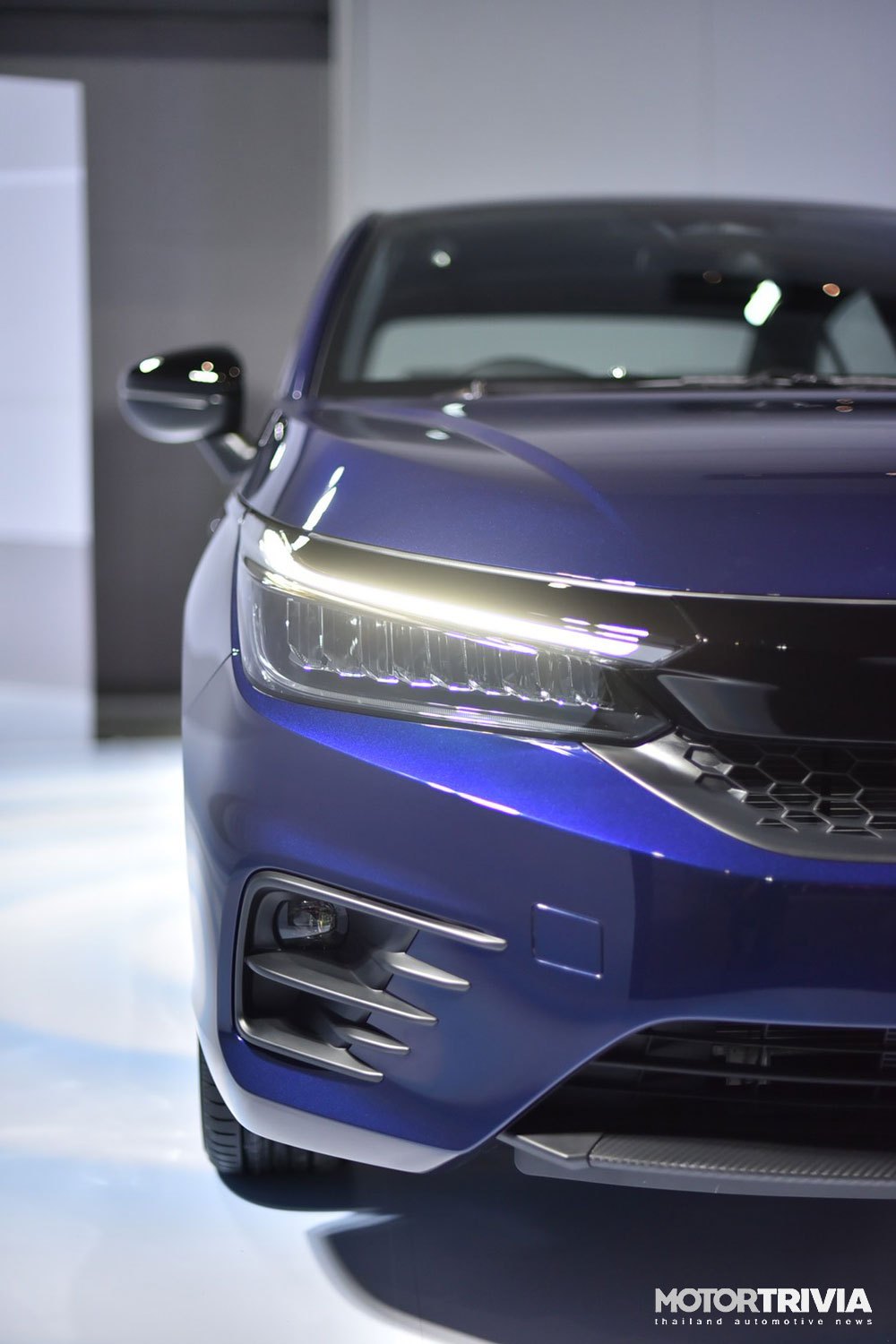 Đèn pha LED của Honda City e:HEV RS 2021