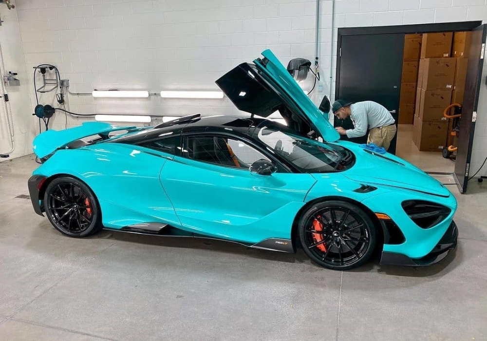 McLaren 765LT qua các màu sơn nổi bật như xanh ngọc