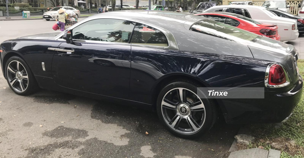 Giá xe Rolls-Royce Wraith tại thời điểm 2016 chỉ hơn 18 tỷ đồng