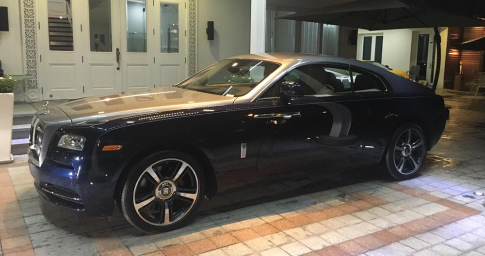 Rolls-Royce Wraith của gia đ&igrave;nh Phan Th&agrave;nh