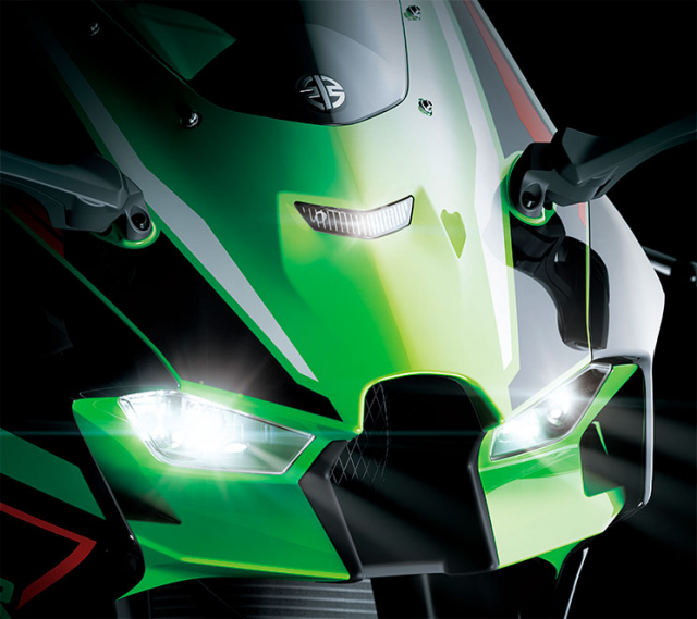 Khe gió, ram-air và đèn pha hoàn toàn mới trên Kawasaki ZX-10R 2021 Khe gió, ram-air và đèn pha hoàn toàn mới trên Kawasaki ZX-10R 2021