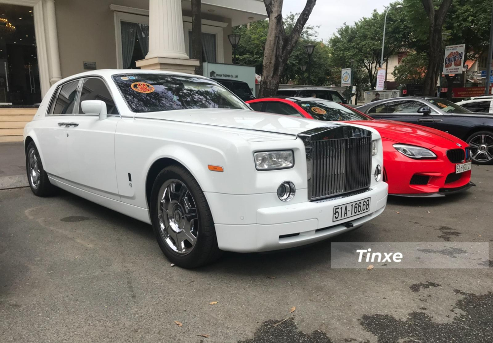 Vẻ đẹp của chiếc xe siêu sang Rolls-Royce Phantom Series thế hệ thứ 7