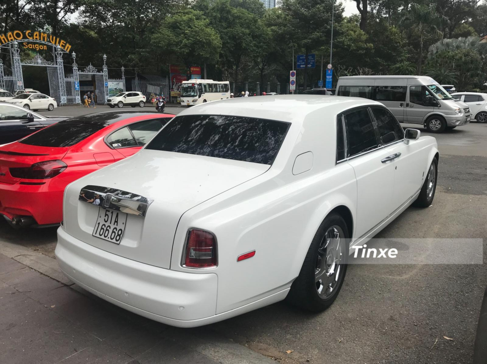 Một số thông tin cho rằng chiếc Rolls-Royce Phantom đã ở cùng gia đình Phan Thành hơn 8 năm