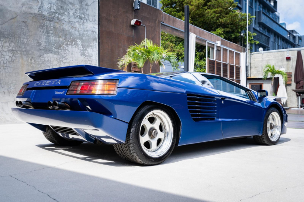 Chiếc Cizeta V16T n&agrave;y chưa từng được đăng k&yacute;