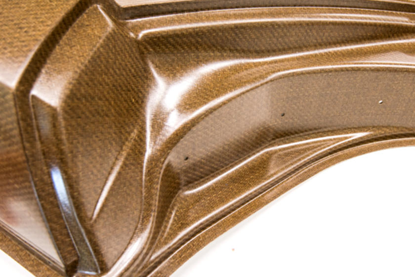 Amplitex c&oacute; chi ph&iacute; sản xuất rẻ hơn sợi carbon nhưng cứng c&aacute;p v&agrave; nhẹ tương đương