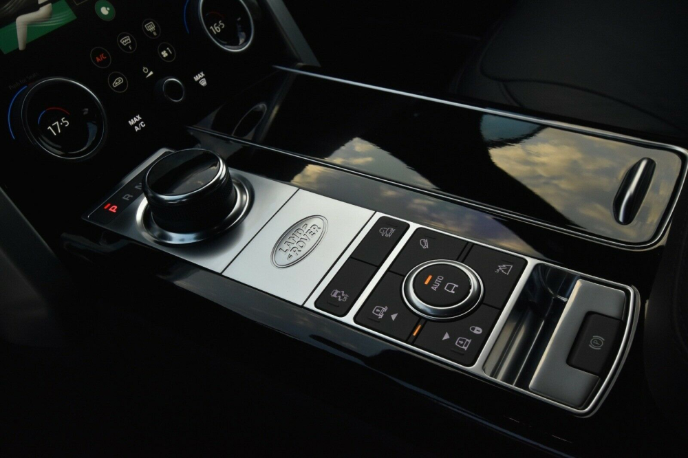 Range Rover SVAutobiography 2020 d&ugrave;ng động cơ xăng V8 si&ecirc;u nạp
