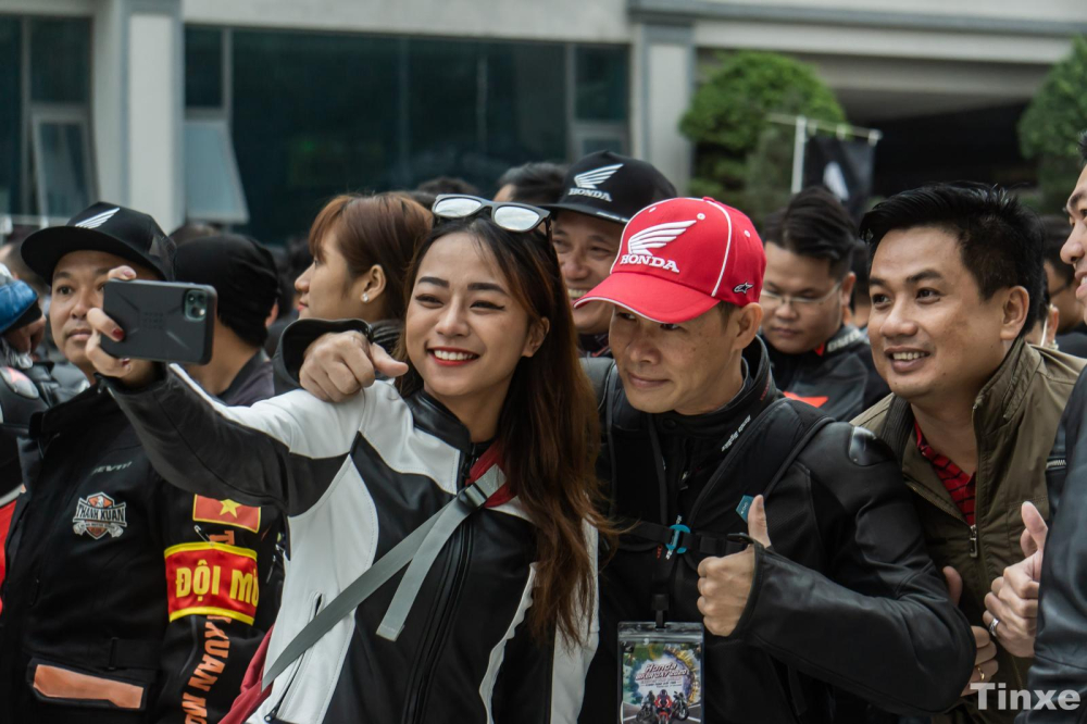  Sự kiện thu hút cả các nữ biker