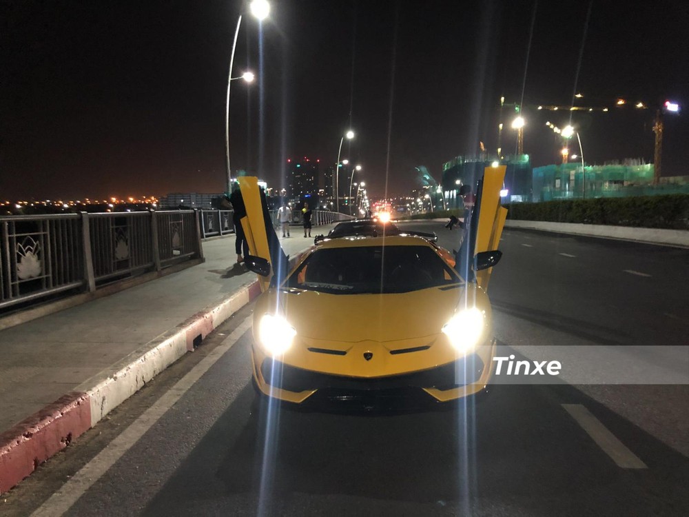 Còn đây là diện mạo của Lamborghini Aventador SVJ màu vàng độc nhất Việt Nam Còn đây là diện mạo của Lamborghini Aventador SVJ màu vàng độc nhất Việt Nam