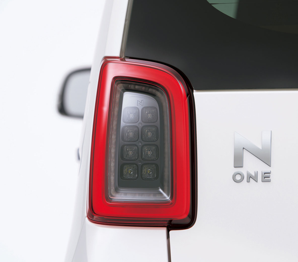 Đ&egrave;n hậu của Honda N-One 2021