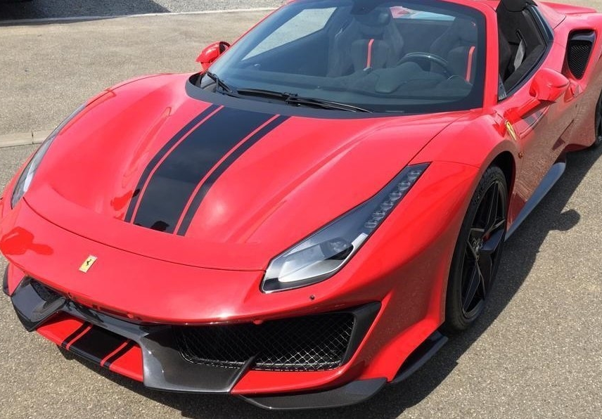 Siêu xe Ferrari 488 Pista Spider hiện có giá bán lại trên 520.000 đô la
